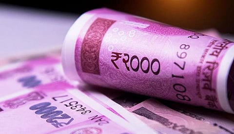 മാനന്തവാടിയില്‍ കോടികളുടെ കുഴല്‍പ്പണം പിടിച്ച കേസ്: പൊലീസ് ഉദ്യോഗസ്ഥര്‍ക്കും പങ്കെന്ന് സംശയം; അന്വേഷണം തുടങ്ങി കസ്റ്റംസ്