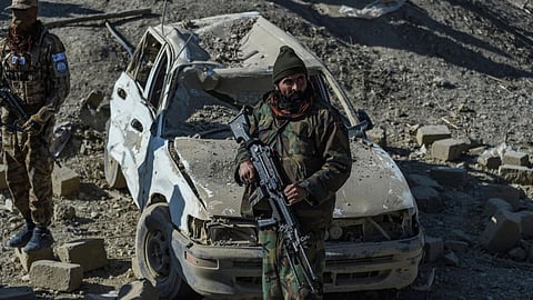 പെഷവാറിലെ ചാവേറാക്രമണത്തിന് പിന്നാലെ അഫ്ഗാനിസ്ഥാനില്‍ പാക് വ്യോമാക്രമണം; ഒന്‍പത് കുട്ടികള്‍ അടക്കം 10 പേര്‍ കൊല്ലപ്പെട്ടു