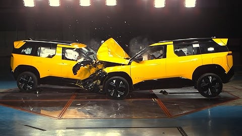 സിയറയുടെ കാർ-ടു-കാർ ക്രാഷ് ടെസ്റ്റ്

