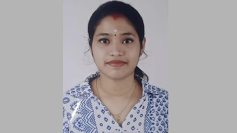 തൃശൂരിൽ ഗർഭിണി ഭർതൃവീട്ടിൽ തീ കൊളുത്തി മരിച്ച നിലയിൽ