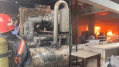 എസി പ്ലാൻ്റിലുണ്ടായ തീപിടിത്തത്തിൻ്റെ ദൃശ്യങ്ങൾ