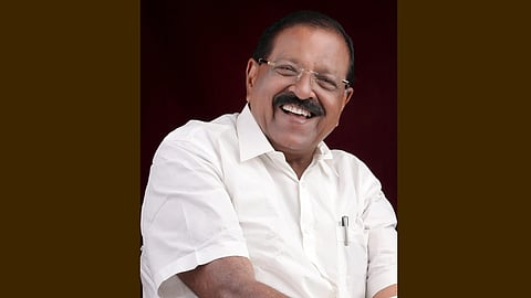 സൈബർ കടന്നലുകൾ പാഞ്ഞടുത്താൽ നിലപാട് മാറില്ല; മഴ പെയ്യുമ്പോൾ നനഞ്ഞിട്ടില്ല, പിന്നല്ലേ മരം പെയ്യുമ്പോൾ: രാജ്മോഹൻ ഉണ്ണിത്താൻ