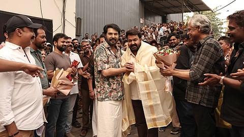Mammootty congratulates Mohanlal on winning the Dadasaheb Phalke Award