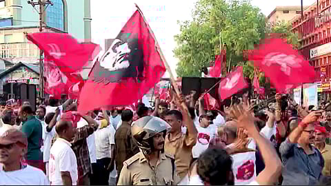 അതിവേഗം ബഹുദൂരം മുന്നിൽ യുഡിഎഫ്; അപ്രതീക്ഷിത തിരിച്ചടി നേരിട്ട് എൽഡിഎഫ് 