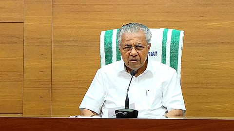 'കേന്ദ്രം ലക്ഷ്യമിടുന്നത് കേരളത്തിൻ്റെ വികസന മാതൃകയെ തകർക്കാൻ, കേരളത്തിൻ്റെ വികസനത്തെ യുഡിഎഫ് ബലികൊടുക്കുന്നു';  രൂക്ഷ വിമർശനവുമായി മുഖ്യമന്ത്രി 
