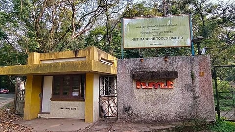 32 കോടി രൂപയുടെ കുടിശ്ശിക!  കളമശ്ശേരി എച്ച്എംടിയുടെ ഫ്യൂസ് ഊരി കെഎസ്ഇബി 