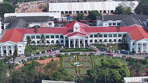 വിവരാവകാശ പ്രകാരമുള്ള ചോദ്യങ്ങൾക്ക് മറുപടിയില്ല; അഴിമതിക്കാരെക്കുറിച്ചുള്ള വിവരങ്ങൾ വെളിപ്പെടുത്താതെ വിജിലൻസും ആഭ്യന്തര വകുപ്പും