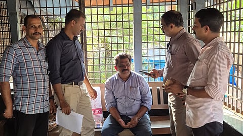 കാസർഗോഡ് കൈക്കൂലി വാങ്ങുന്നതിനിടെ റീ സർവേ ഏജൻ്റ് പിടിയിൽ