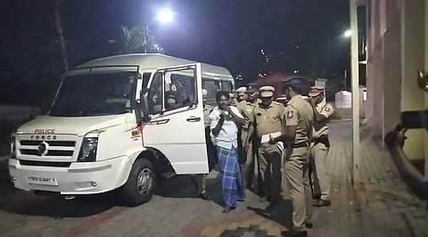 വിയൂർ സെൻട്രൽ ജയിലിൽ നിന്നും രക്ഷപ്പെട്ട കൊടും കുറ്റവാളി ബാലമുരുകൻ പിടിയിൽ; കസ്റ്റഡിയിലെടുത്ത് തമിഴ്നാട് ക്യൂ ബ്രാഞ്ച് 