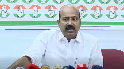 മറ്റത്തൂരിലെ കൂട്ടക്കൂറുമാറ്റം; വൈകുന്നേരത്തിനുള്ളിൽ എട്ട് അംഗങ്ങളും രാജിവച്ചില്ലെങ്കിൽ അയോഗ്യരാക്കും, അന്ത്യശാസനവുമായി ജോസഫ് ടാജറ്റ് 