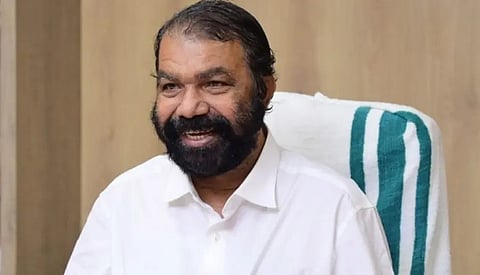 "എന്റെ പേര് എവിടെയും പറയരുത് "; പരാതി പറയാൻ  ഫോണിൽ വിളിച്ച് വിദ്യാർഥി, ആരോടും പറയില്ലെന്ന്  വിദ്യാഭ്യാസ മന്ത്രി