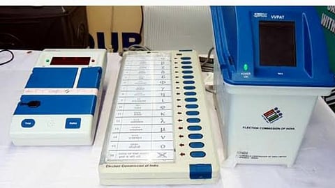 സംസ്ഥാനത്ത് നിയമസഭ തെരഞ്ഞെടുപ്പ് ഏപ്രിൽ രണ്ടാം വാരമെന്ന് സൂചന; 
തെരഞ്ഞെടുപ്പ് ഒറ്റഘട്ടത്തിൽ