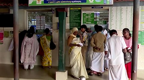 ബാങ്ക് രേഖകൾ ലഭിക്കാൻ കാലതാമസം; ടെൻഡറിൽ പങ്കെടുക്കാനാകാതെ നാൽപ്പതിലധികം കമ്പനികൾ; സംസ്ഥാനത്ത് മരുന്നുകൾക്ക് ക്ഷാമം നേരിടാൻ സാധ്യത