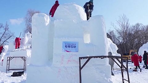 മഞ്ഞ് ശിൽപങ്ങൾക്കായൊരുത്സവം! കൊടും തണുപ്പിലും ഹാർബിൻ നഗരത്തിലേക്കൊഴുകി സഞ്ചാരികൾ