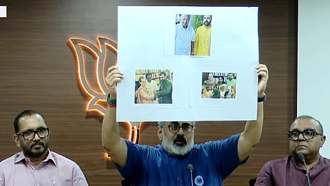 ശബരിമല സ്വർണക്കൊള്ളയ്ക്ക് പിന്നിൽ പിണറായി വിജയനും സോണിയാ ഗാന്ധിയും ഉൾപ്പെടുന്ന കുറുവാ സംഘം: രാജീവ്‌ ചന്ദ്രശേഖർ 