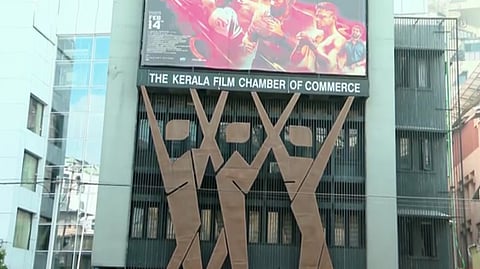 ഒൻപതാം തീയതിയിലെ ചർച്ചയും നടന്നില്ല; ഇരട്ട നികുതി വിഷയത്തിലെ സർക്കാർ ഒളിച്ചുകളിയിൽ ഫിലിം ചേമ്പർ അതൃപ്തിയിൽ