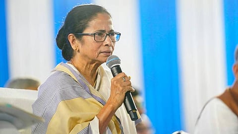 ബംഗാള്‍ സര്‍ക്കാരിന് തിരിച്ചടി; ഇഡി ഉദ്യോഗസ്ഥർക്കെതിരായ എഫ്ഐആർ സ്റ്റേ ചെയ്ത് സുപ്രിം കോടതി