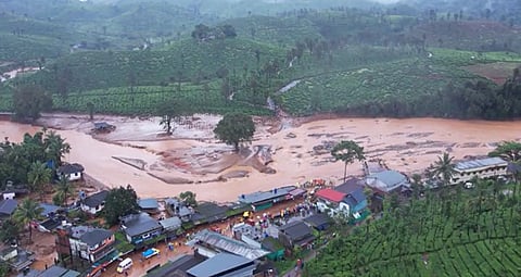 ചൂരൽമല ദുരന്തബാധിതർ ദുരിതത്തിൽ; സഹായധനം നിർത്തി സർക്കാർ