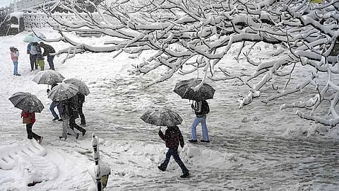 മഞ്ഞിൽ കുളിച്ച് ഇത്തരേന്ത്യൻ സംസ്ഥാനങ്ങൾ