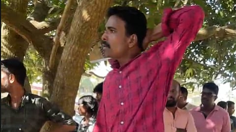 പൂത്തോട്ടയിൽ യുവതിക്ക് ക്രൂര മർദനം; അക്രമം നടുറോഡിൽ വലിച്ചിഴച്ച് 