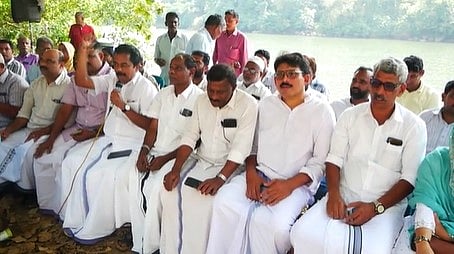 പെരുമണ്ണയിൽ ജനകീയ പ്രതിഷേധം 