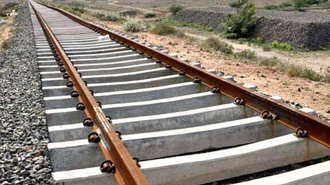 അങ്കമാലി-ശബരി റെയിൽപാതയ്ക്ക് പച്ചക്കൊടി; 1900 കോടി രൂപ അനുവദിച്ച് സംസ്ഥാന സർക്കാർ