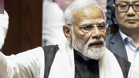 ഖാർഖെ പ്രായം കണക്കിലെടുത്ത് ഇരുന്ന് പ്രതിഷേധിക്കണമെന്ന് മോദി; കരാർ വിശദീകരിക്കുന്നതിനിടെ ഇറങ്ങിപ്പോയി പ്രതിപക്ഷം