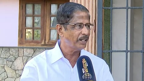 വിഎസിൻ്റെ മകൻ മലമ്പുഴയിൽ മത്സരിക്കുന്ന കാര്യമറിയില്ല, പാർട്ടിയുടെ തീരുമാനത്തിനൊപ്പം നിൽക്കും: എ. പ്രഭാകരൻ