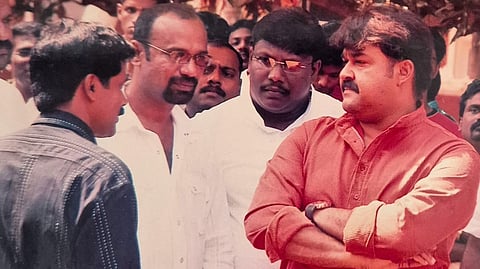 'ഹലോ' ആദ്യ ദിവസത്തെ ഷൂട്ടിങ് സ്റ്റിൽ