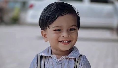 കേരളത്തില്‍ നിന്നും പിതാവിനെ കാണാന്‍ യുഎഇയിലെത്തി; ഒന്നരവയസുകാരന് ദാരുണാന്ത്യം