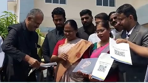 കണ്ണൂർ വെള്ളിയാംപറമ്പിലെ കിൻഫ്രാ വ്യവസായ പാർക്കിൽ 
വൻ നിക്ഷേപ വാഗ്ദാനം; നിക്ഷേപം നടത്തുക ഹൈദരാബാദ് ആസ്ഥാനമായ ഗോള്‍ഡ്‌സിക്ക കമ്പനി