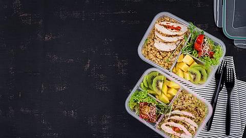 ലഞ്ച് ബോക്‌സുകള്‍ ആരോഗ്യകരമാകട്ടെ; അബുദാബിയില്‍ സ്‌കൂള്‍ ഭക്ഷണത്തിന് പുതിയ നിയന്ത്രണങ്ങള്‍ 
