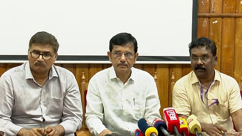 ഉഷയുടെ ശസ്ത്രക്രിയ നടത്തിയത് നിലവിൽ സർവീസിലുള്ള ഡോ. ഷാഹിദ; പരിമിതികൾ ഉണ്ടായിരുന്നെന്ന്
സമ്മതിച്ച് സൂപ്രണ്ട്