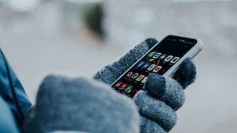 'തീവ്രവാദ റിക്രൂട്ട്മെൻ്റിനായി പുതിയ തന്ത്രങ്ങൾ';
മുന്നറിയിപ്പുമായി യുഎഇ സ്റ്റേറ്റ് സെക്യൂരിറ്റി