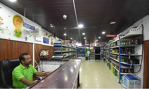 'പ്രോജക്ട് ബോട്ടിൽ ക്ലബ്'; ബെവ്കോ ഔട്ട്ലെറ്റുകളിൽ ഇനി മദ്യക്കമ്പനികൾക്ക് പ്രത്യേക കൗണ്ടർ