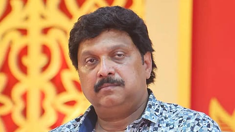 ഗണേഷ് കുമാറിന് തിരിച്ചടി; പത്തനാപുരം എൻഎസ്എസ് താലൂക്ക് യൂണിയൻ പിരിച്ചുവിട്ടു.