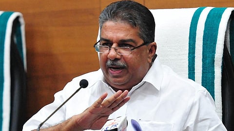 ജി. സുധാകരനോട് വ്യക്തിപരമായി മറുപടി പറയാനില്ല, രാഷ്ട്രീയ വഞ്ചന കാണിച്ചാൽ പാർട്ടി ഒന്നിച്ച് നേരിടും: സജി ചെറിയാൻ 