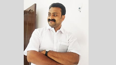 "മിശ്രവിവാഹം ചെയ്തതിനാൽ സീറ്റ് നിഷേധിച്ചു, ഭാര്യ അമ്പലത്തിൽ പോകുന്നതാണോ പ്രശ്നം?" വിമർശനത്തിന് പിന്നാലെ കോൺഗ്രസ് വിട്ട് എൻ.എസ്. നുസൂർ