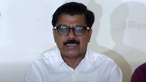 മാത്യു കുഴൽനാടൻ