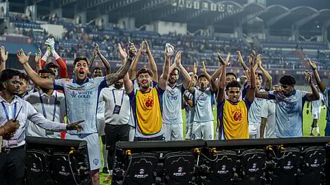 ബെംഗളൂരുവിനെതിരെ തകർപ്പൻ തിരിച്ചുവരവ്! സീസണിലെ ആദ്യ വിജയം സ്വന്തമാക്കി കേരള ബ്ലാസ്റ്റേഴ്‌സ് 