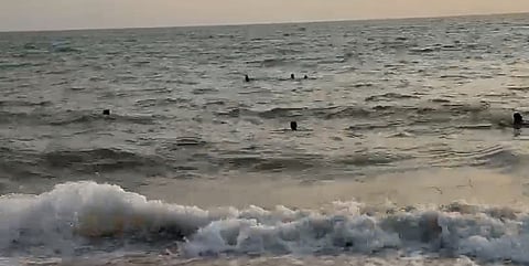 മഞ്ചേശ്വരത്ത് 18കാരനെ കടലിൽ കാണാതായി;  കടലിൽ വ്യാപകമായ തെരച്ചിൽ