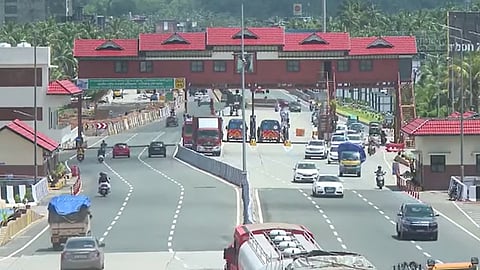 പന്തീരാങ്കാവിലെ ടോൾ പിരിവ് നിർത്തിവയ്ക്കണം: മനുഷ്യാവകാശ കമ്മീഷൻ