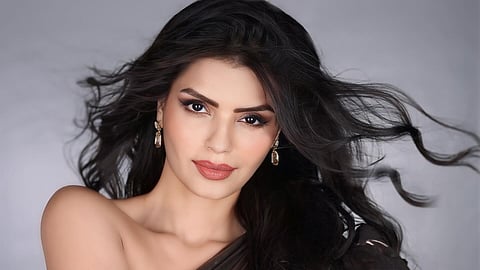 നടിയും മോഡലുമായ സോണാലി റാവത്ത്