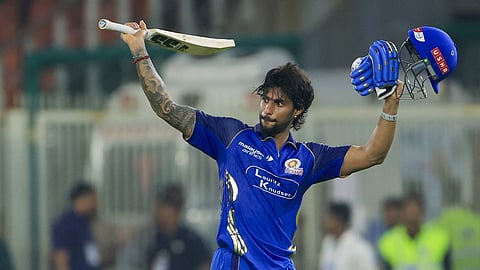 തിലകിന്റെ ചിറകിലേറി മുംബൈ; റെക്കോര്‍ഡ് വെടിക്കെട്ട് ബാറ്റിങ്ങുമായി താരം 