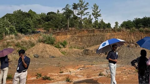 അനധികൃത മണൽ കടത്തിന് കൈക്കൂലിയായി വാങ്ങിയത് 
4,69,800 രൂപ; റിപ്പോർട്ട് പുറത്തുവിട്ട് വിജിലൻസ് 