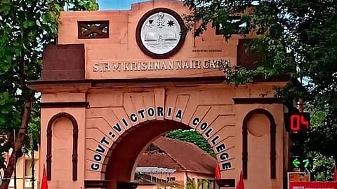 വിവാദങ്ങൾക്കിടെ പാലക്കാടും മെറ്റീരിയൽ റൂം തുറക്കുന്നു