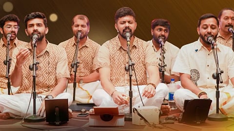 Nandagovindam Bhajans