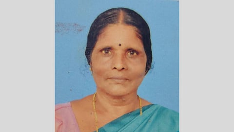 കുട്ടനാട്ടിൽ പാമ്പുകടിയേറ്റ് വീട്ടമ്മയ്ക്ക് ദാരുണാന്ത്യം; മരിച്ചത് 65കാരി ഇന്ദിര 