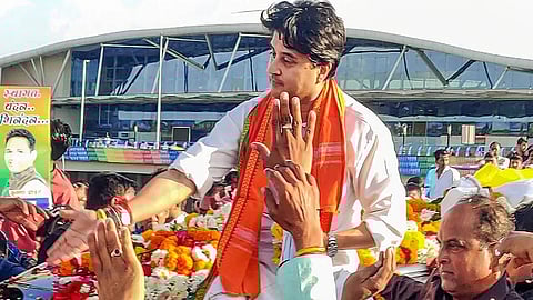 Jyotiraditya Scindia's mantra to combat the heat