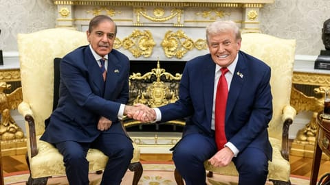 പാക്-യുഎസ് ബന്ധത്തിൽ വിള്ളൽ? ഇറാനിലേക്കുള്ള 6 കരമാർഗങ്ങൾ തുറന്ന് നൽകി പാകിസ്ഥാൻ